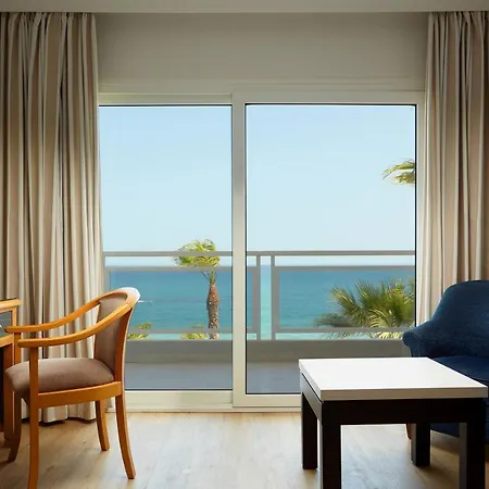 Hotell Las Arenas Suites 4*