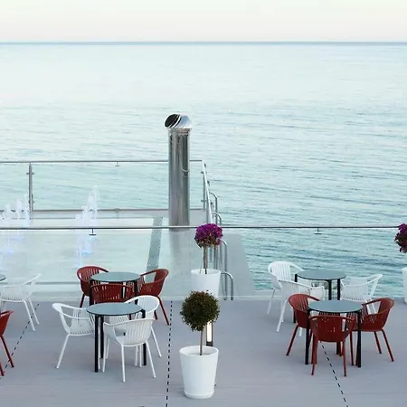 Ξενοδοχείο Las Arenas Suites 4*